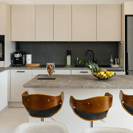 Dirada 别墅 伊莫茨基