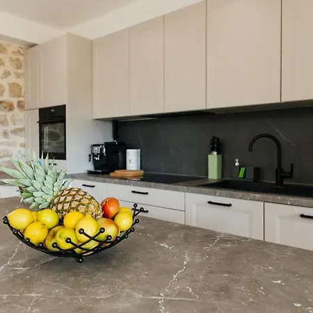 Stone Luxury Imota